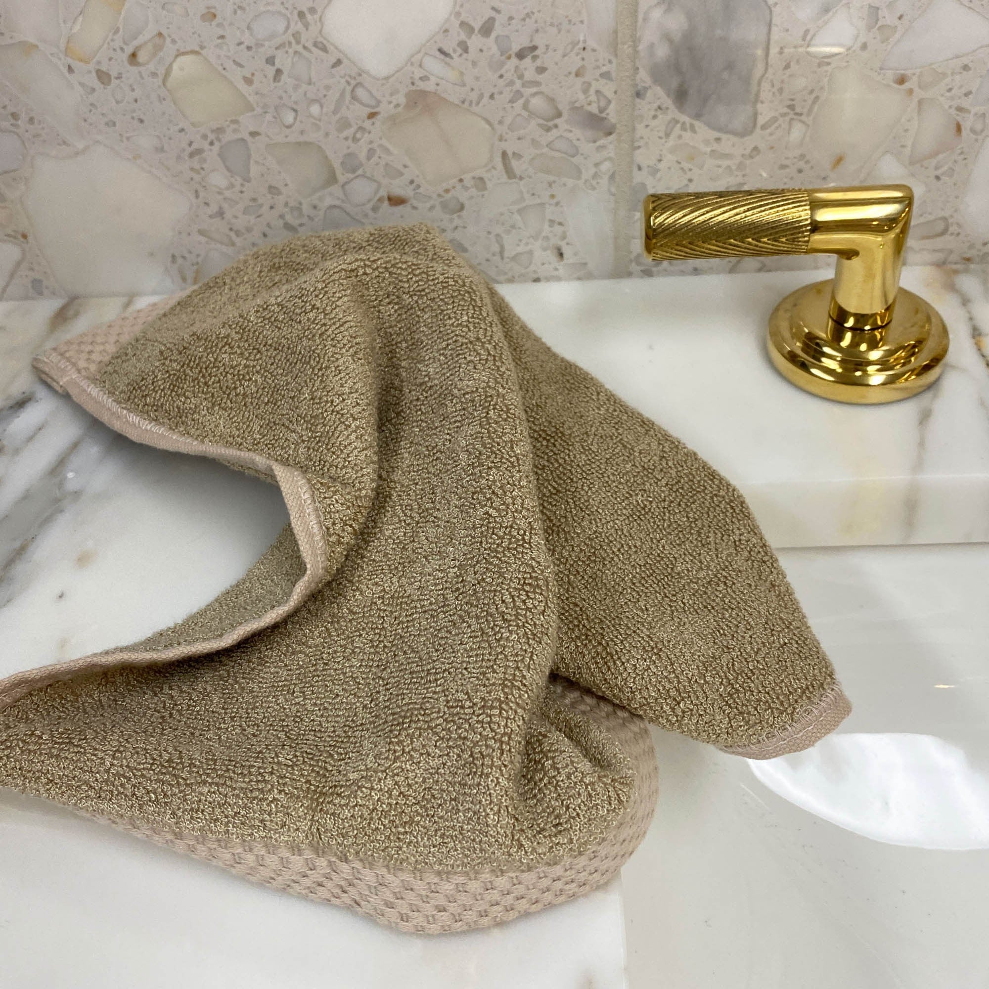 Luxury BAMBOO Bath Towel - Dry Off Quickly 3x's more Absorbent Towel, Hypoallergenic and Extra Gentle on Sensitive Skin - Champagne