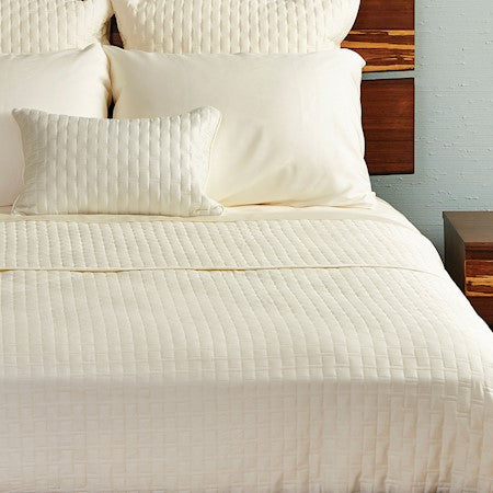100% BAMBOO Quilted Coverlet - Elegant Pillowcases Set to Dress-up your Bedroom - Hypoallergenic, Easy Care Bed Cover Sets - Ivory